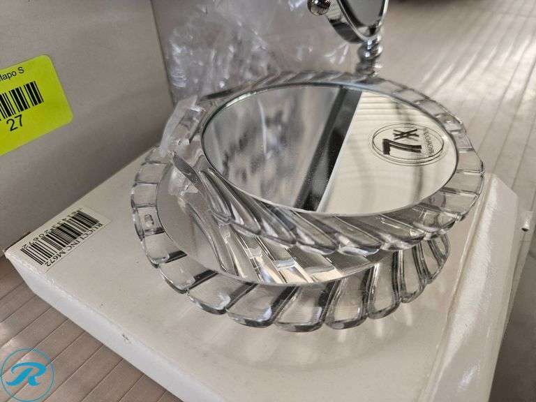 (4) Mirrors with Metal and Acrylic Frame - Roller Auctions