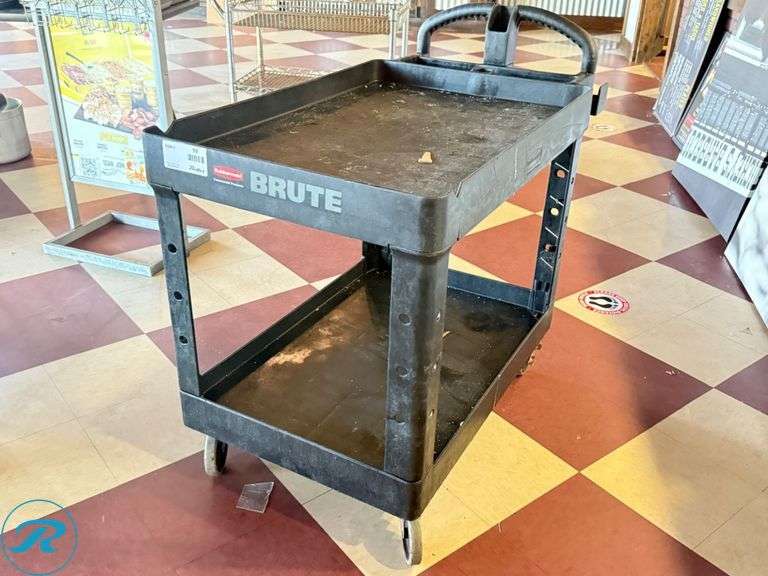 Rubbermaid Brute Utility Cart with Two Shelves