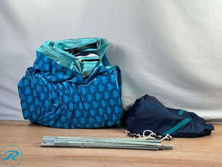 Body Glove: 2 Person Canopy Lounge- Used/ Return Reason is has a hole - Roller Auctions