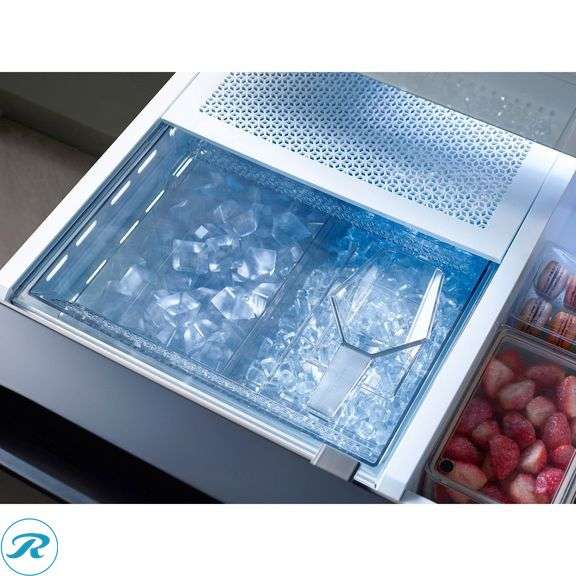 Samsung 29 cu. ft. Bespoke 4-Door French Door Smart Refrigerator with Beverage Center - New - $2,199 Retail, Two Small Dents on Front/Small Scratches On door/Never Used - Roller Auctions