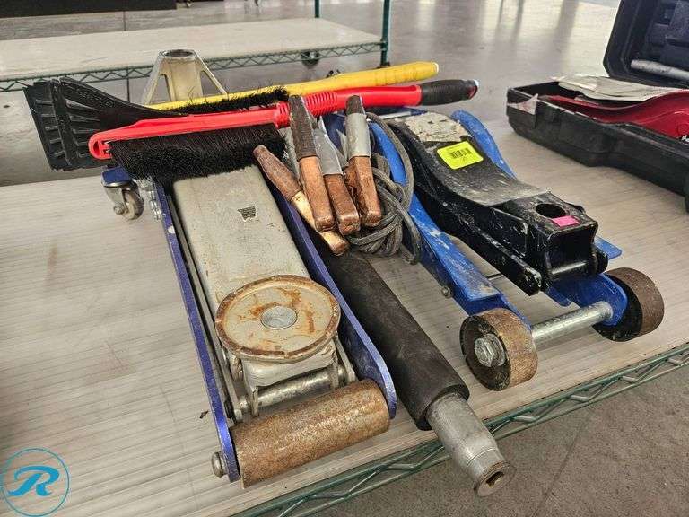 (2) Hydraulic Floor Jacks, Jumper Cables, and Snow Brushes - Roller Auctions