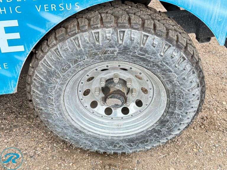 2003 Zamboni 500 Ice Resurfacer, CNG Fuel, 80” Width, Hours: 8,110, S/N: 7441 - Roller Auctions