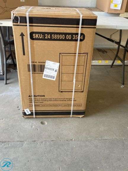 (1) New in Box- COWSAR 17.5-in W 130 -Can Capacity Silver Freestanding Indoor Beverage Refrigerator with Glass Door - Roller Auctions