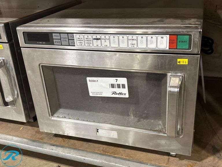 Panasonic Model NE-1757R Commercial Microwave Oven, 208V