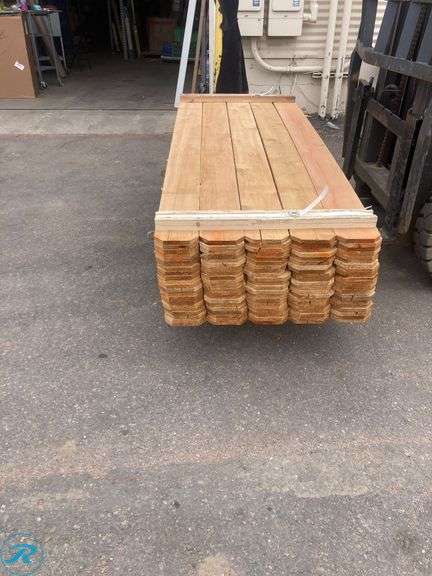 (100) Cedar Dog Ear Fence Pickets 19/32" x 5.5" x 6' - Roller Auctions