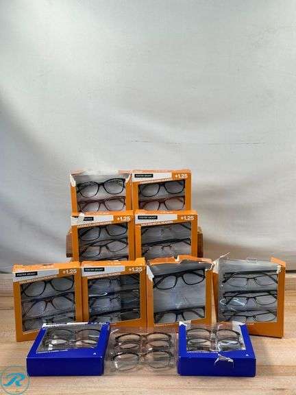 (8) Foster Grant Fashion Reading Glasses, +1.25, 3pk- Like New/ (1) Missing Glasses; (3) Foster Grant Fashion Reading Glasses, +2.50, 3pk- Like New/ (1) No Box