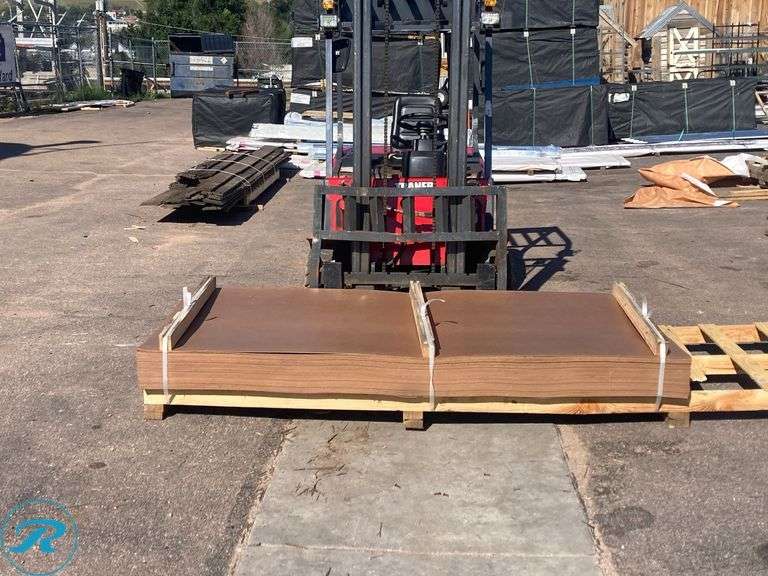 (50) Smooth Paintable Hard board Wall Panel 48" x 96" (32 Sq ft) - Roller Auctions