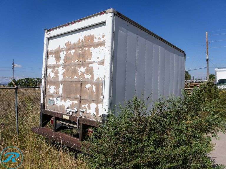 2002  Ford  E350   Super Duty  RWD  Box Truck - Roller Auctions