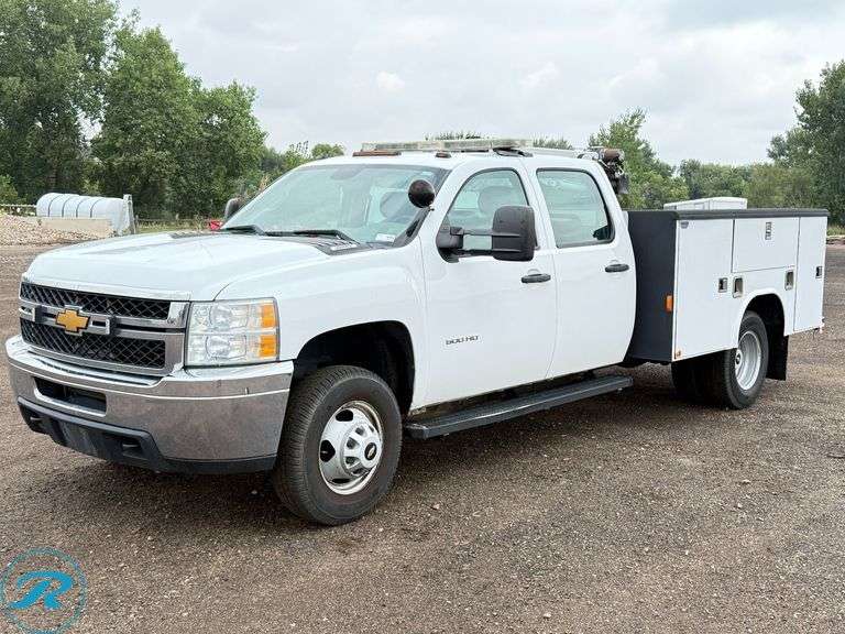2014  Chevrolet  Silverado   3500HD  4WD Crew Cab  Utility Truck
