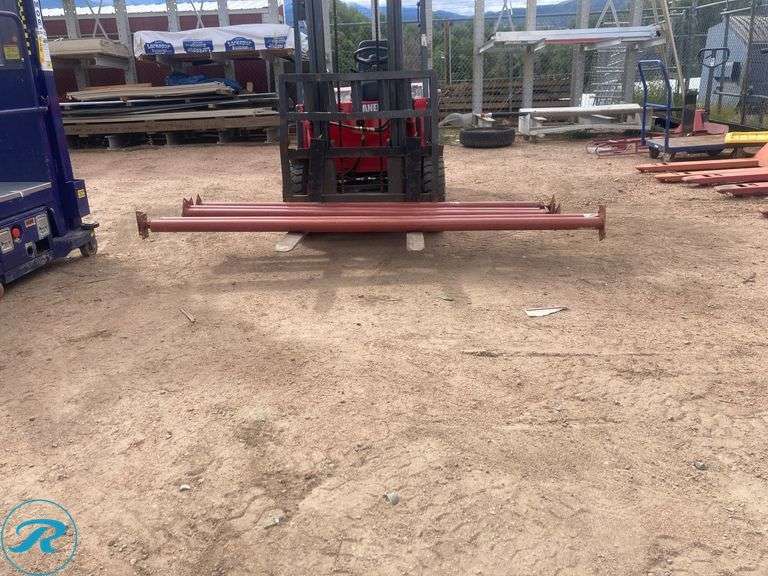 (5) New- (2) Akron adjustable steel jack post with swivel plate 96-100" 382 lbs capacity Red Finish (3) Akron Red Steel Adjustable Jack post with swivel plate 8' to 8' 4" 11200 lbs capacity - Roller Auctions