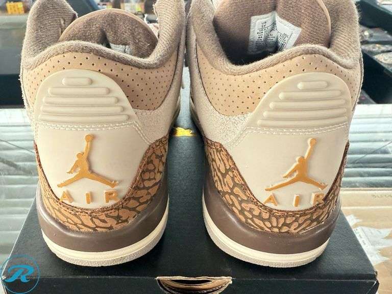 Air Jordan 3 Retro GS Sneakers, Model DQ8423-103, Size 6Y - Roller Auctions