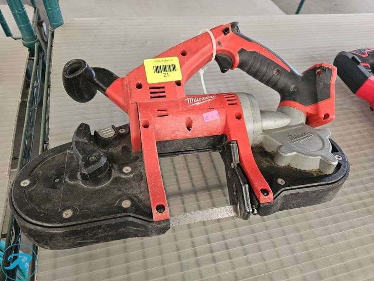 Milwaukee M18 Cordless Band Saw with RedLithium XC 4.0 Battery - Roller Auctions