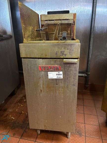 Vulcan LG300 Commercial Fryer, Gas