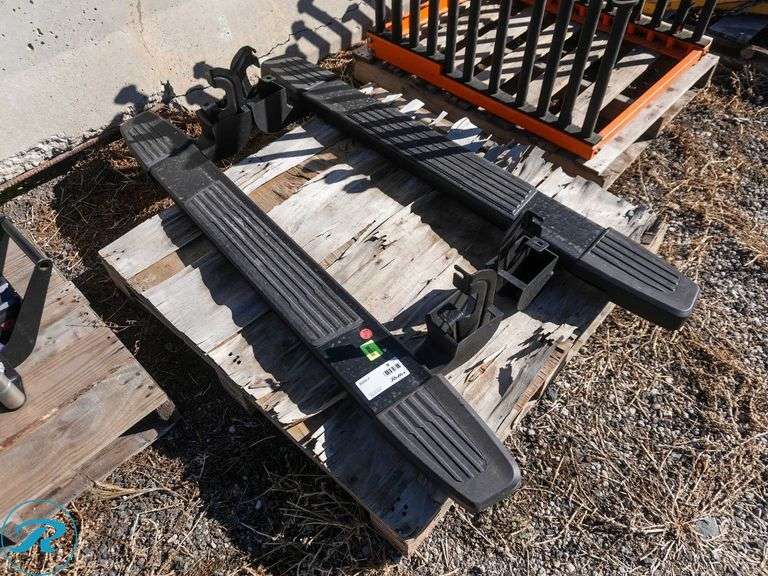 Ford Super Duty Running Boards To Fit Regular Cab Pickup - Roller Auctions
