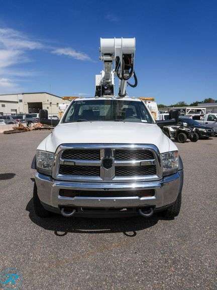 2015 Ram 5500 Heavy Duty 4WD Bucket Truck - Roller Auctions