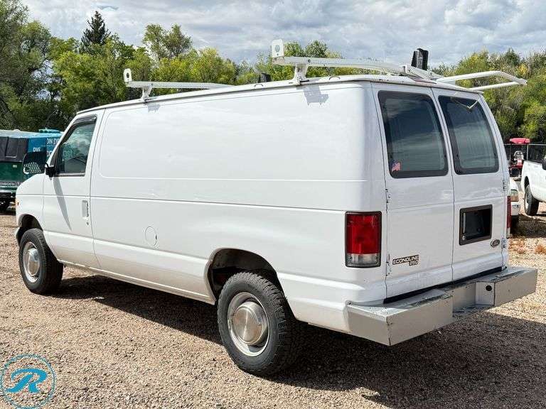 1998  Ford  E250  RWD  Cargo Van - Roller Auctions
