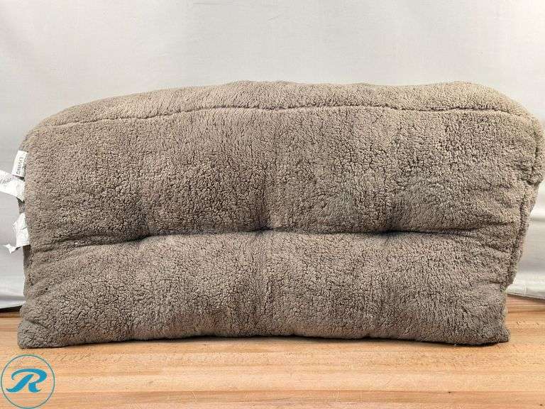 Casual Living: Wedge Pillow- Like New; Sealy Sterling Collection Down-Alternative Pillow, 2-pack- Like New - Roller Auctions