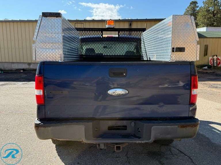 2007  Ford  F150  XL  4WD  Pickup - Roller Auctions