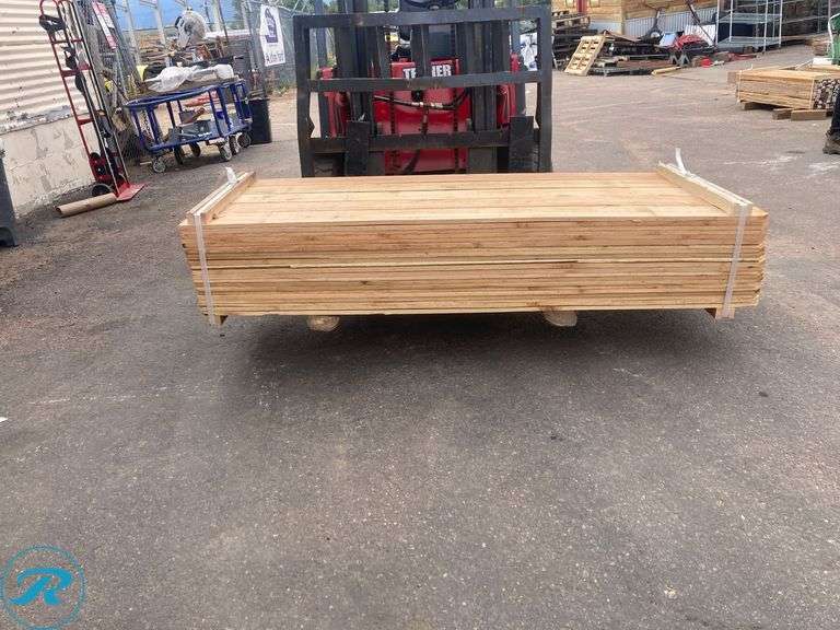 (100) Cedar Dog Ear Fence Pickets 19/32" x 5.5" x 6' - Roller Auctions
