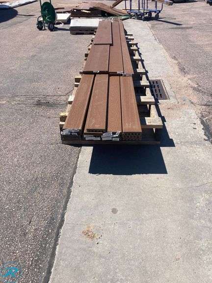 (20) - Assorted Saddle Trex Enhance Decking Boards some are grooved pls see Photos includes 3 fascia boards - Roller Auctions