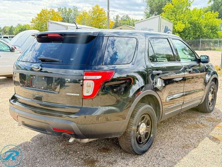 2013  Ford  Explorer   FWD  Police Interceptor SUV - Roller Auctions