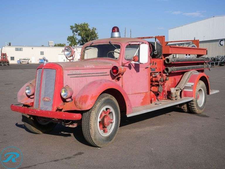 1946  Mack  75  Fire Truck