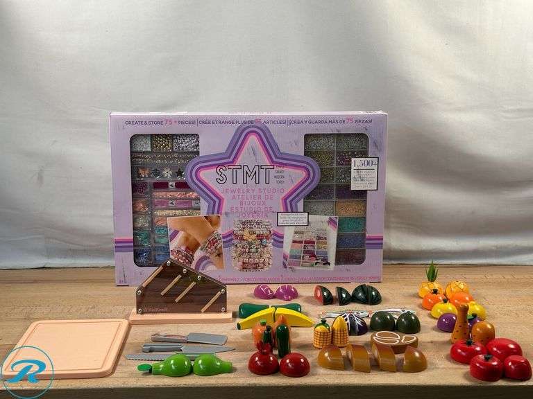 KidKraft: Chop It Up 52-Piece Wooden Play Food Set- Like New/ No Box; STMT: D.I.Y. Glitz N Glam Jewelry Studio- New - Roller Auctions