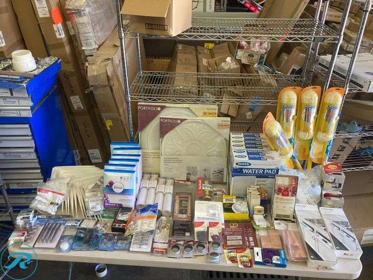 (80+) Assorted Home Accessories (vacuum bags, shelf brackets, swifer dusters, cabinet handles, humidifier filters bag filters) See Photos) - Roller Auctions