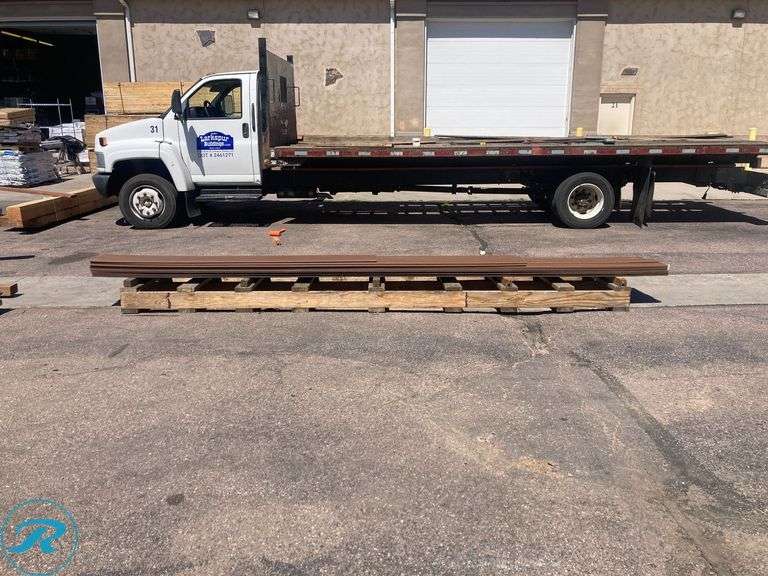 (20) - Assorted Saddle Trex Enhance Decking Boards some are grooved pls see Photos includes 3 fascia boards - Roller Auctions