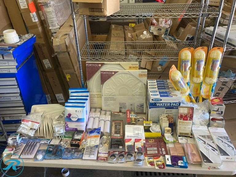 (80+) Assorted Home Accessories (vacuum bags, shelf brackets, swifer dusters, cabinet handles, humidifier filters bag filters) See Photos) - Roller Auctions
