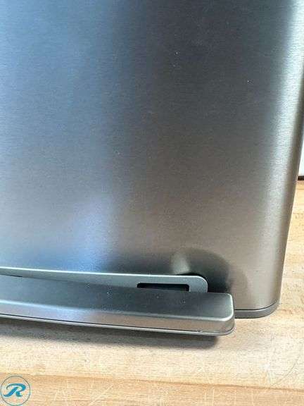 Kohler 47L Step Trash Can - New - Small Damage - Roller Auctions