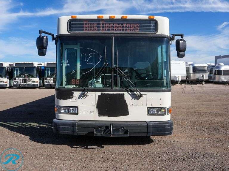2005  Gillig  G21D102N4  RWD  75-Passenger Transit Bus - Roller Auctions