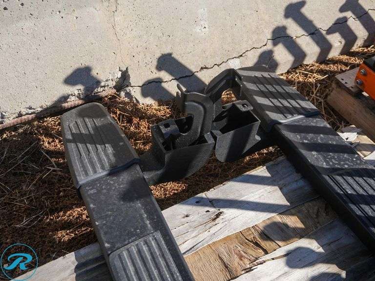 Ford Super Duty Running Boards To Fit Regular Cab Pickup - Roller Auctions