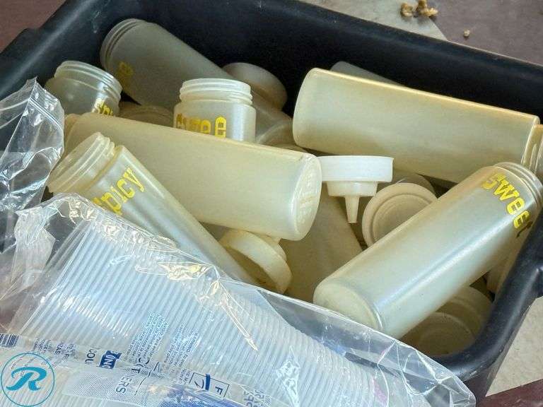 Plastic Cups and Condiment Squeeze Bottles - Roller Auctions