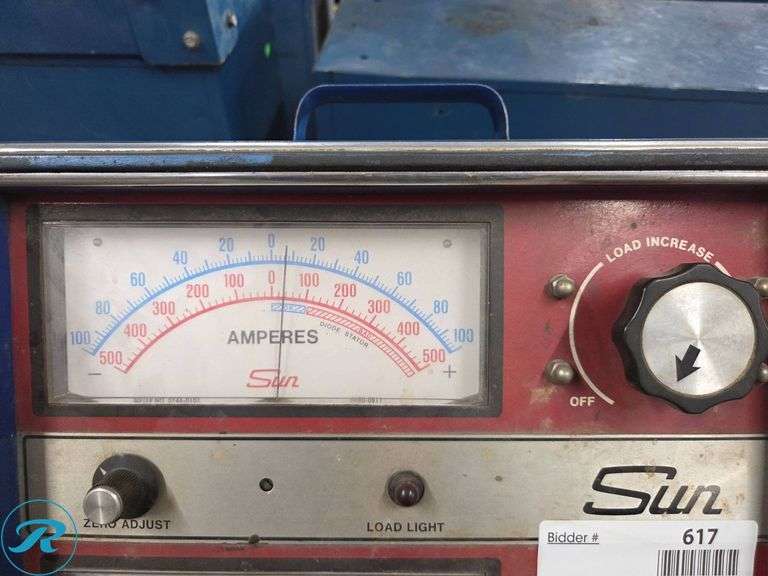 Sun Auto Analyzer Sun VAT-40 Automotive Analyzer on Rolling Stand - Roller Auctions