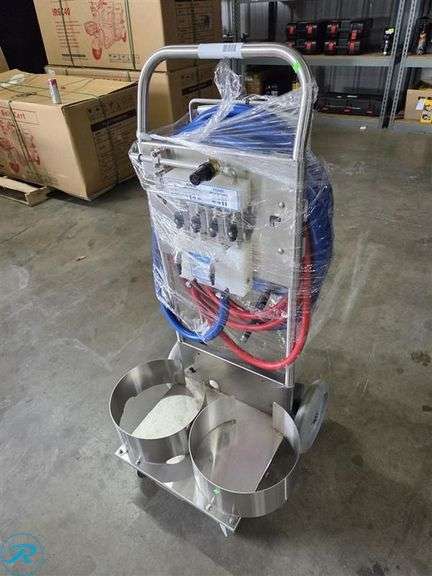 New Lafferty 4-Wheel Uni-Body Spray/Rinse/Foam System