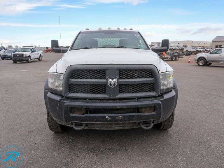 2016 Ram 5500 Crew Cab LWB 4WD Flatbed Truck - Roller Auctions