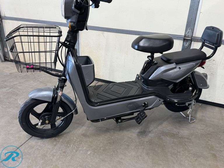 New I-Ranch IREV 2-Wheel Electric Bicycle - Roller Auctions