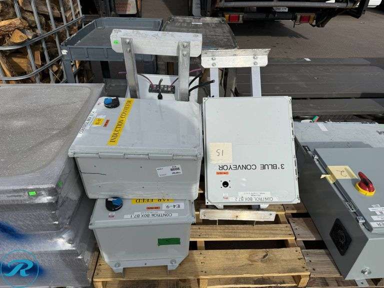 Pallet of Induction Conveyor Control Boxes - Roller Auctions