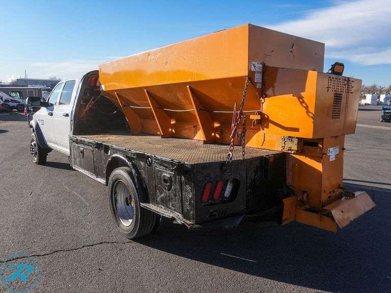 2017 Ram 5500 Tradesman 4WD Flatbed Truck - Roller Auctions