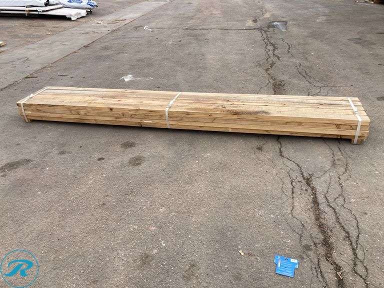 (20) 2-in x 4-in x 10-Ft Premium Cedar Lumber