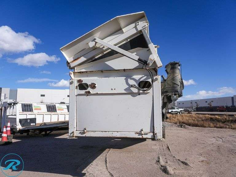 2016  Metso  Lokotrack ST3.8  Mobile Screening Plant - Roller Auctions