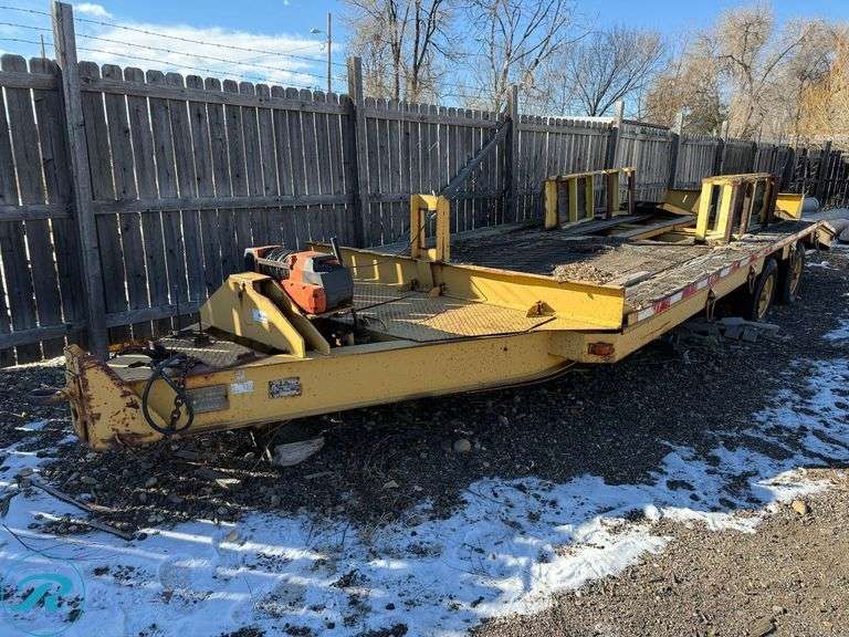 1974  General  8WH  T/A Equipment Trailer
