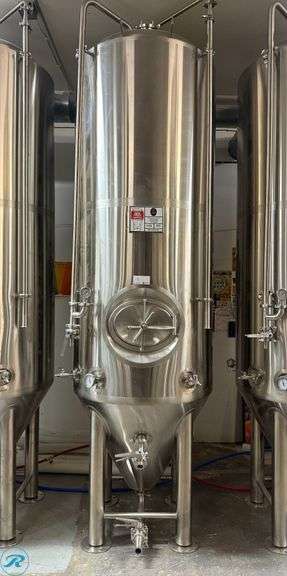 New ABS Commercial ABSC11198C10F02 10 BBL Stainless Steel Jacketed Fermenter