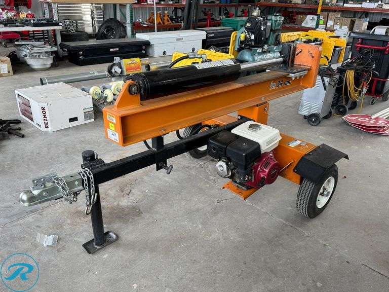 Brave S/A 34-Ton Towable Log Splitter