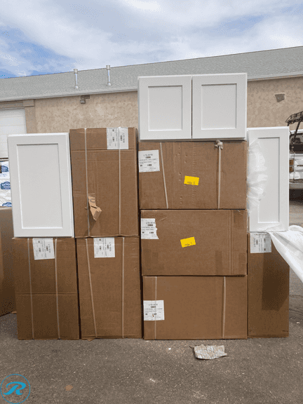 (10 Items Total) New in Box - Reliabiult Luxure White Kitchen Cabinet - Wall: (4) 18in W x 30 in H x 12 in D (4) 30 in W x 18 in H x 12 in D (2) 12 in W x 30 in H x 12 in D. (MSRP $ 1852)