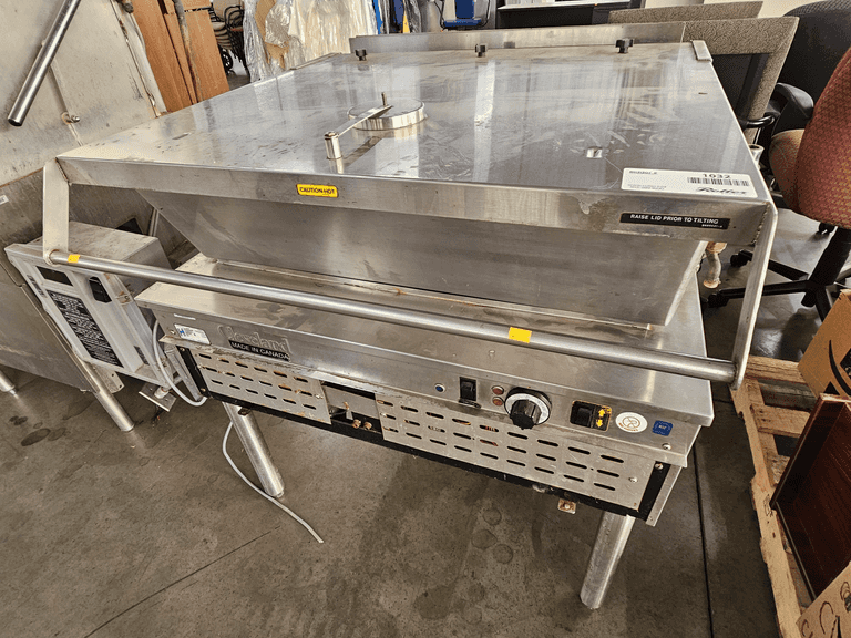Cleveland Stainless Steel Tilting Skillet Braising Pan, Gas