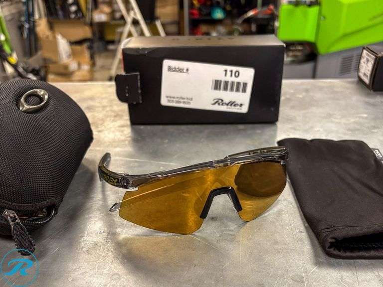 Oakley Hydra Grey Ink Sunglasses, Prizm 24K Lens (New)