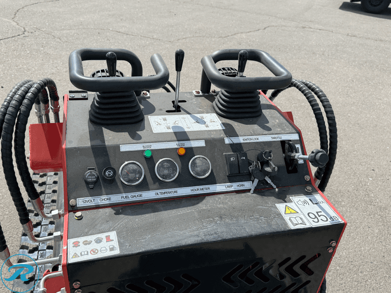 New 2026  SDLOOL  SL380  Crawler  Mini Skid Steer Loader - Roller Auctions