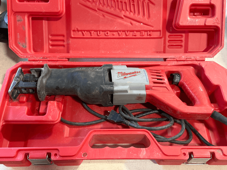 Milwaukee 6519-30 Sawzall Reciprocating Saw